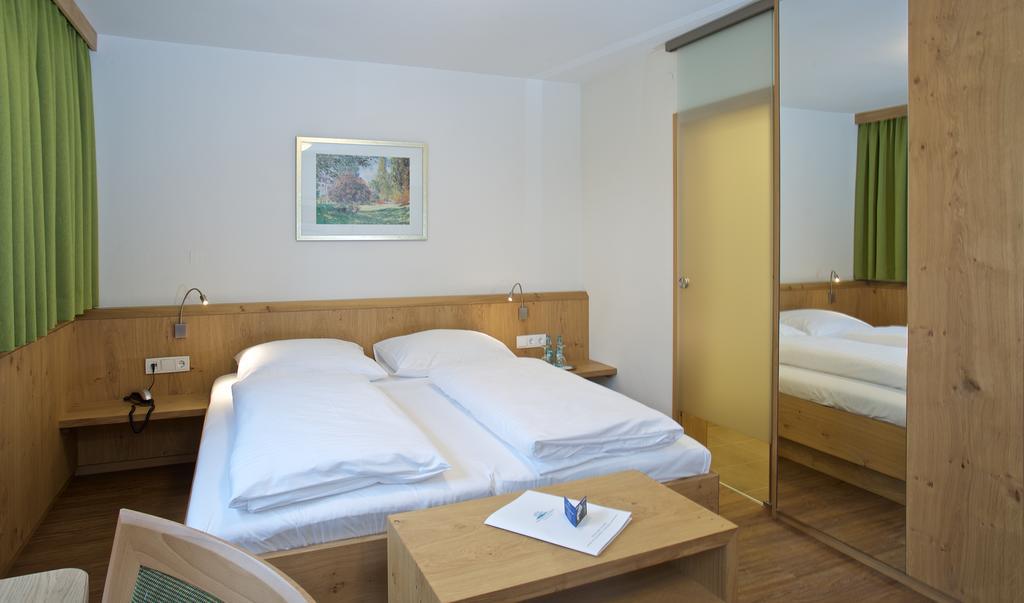 Hotel Zur Muehle Ismaning Eksteriør billede